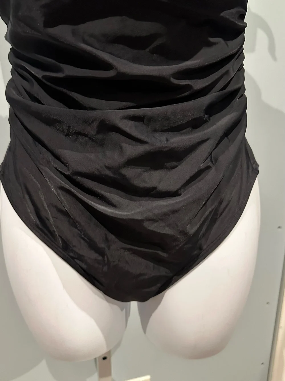 Cupshe Mesh Backless One-Piece Swimsuit with Tummy Control Black Size Small NWOT
